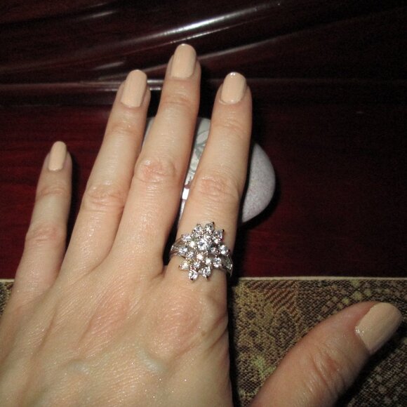 Starlike Cubic Zirconia Cocktail Ring - Picture 8 of 9